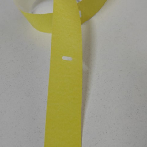 100X38 SARI KARTON RAF ETİKETİ ORTADAN DELİKLİ 350'Lİ 100X38 SARI KARTON RAF ETİKETİ ORTADAN DELİKLİ 350'Lİ